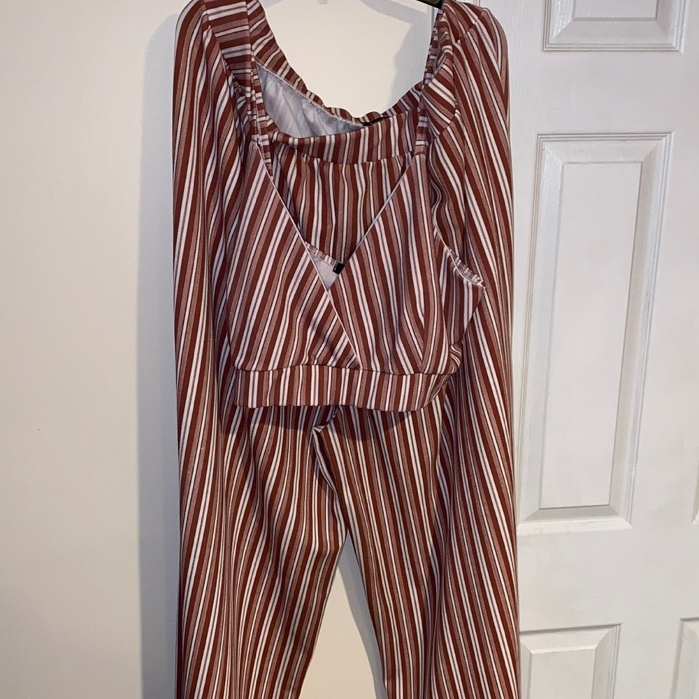 Boohoo plus size 18 pants suit bra top and pants